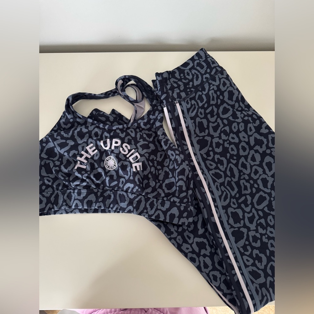 The Upside Black and Gray Patterned Activewear